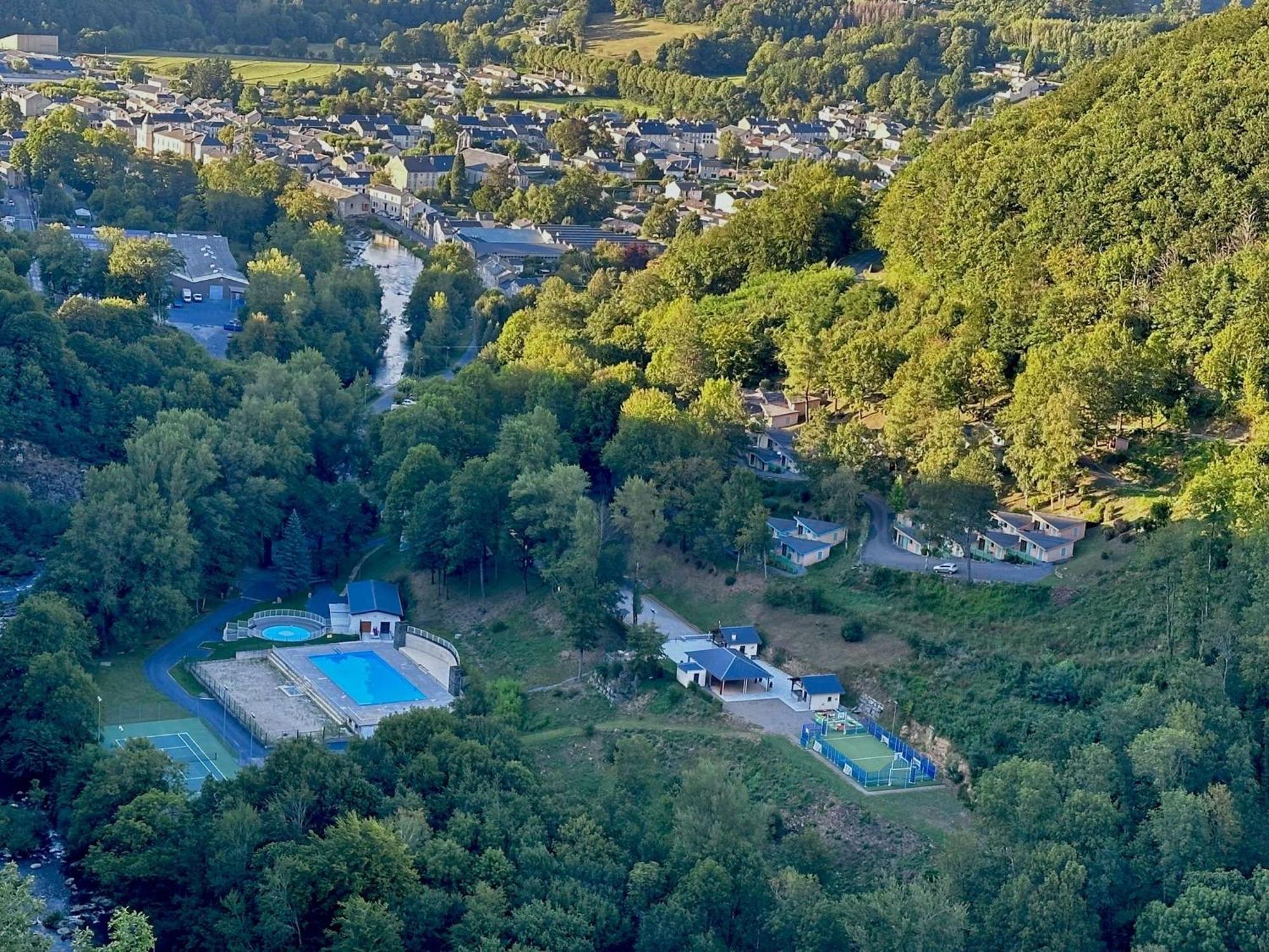 Village Vacances Du Camboussel Brassac  Exteriör bild